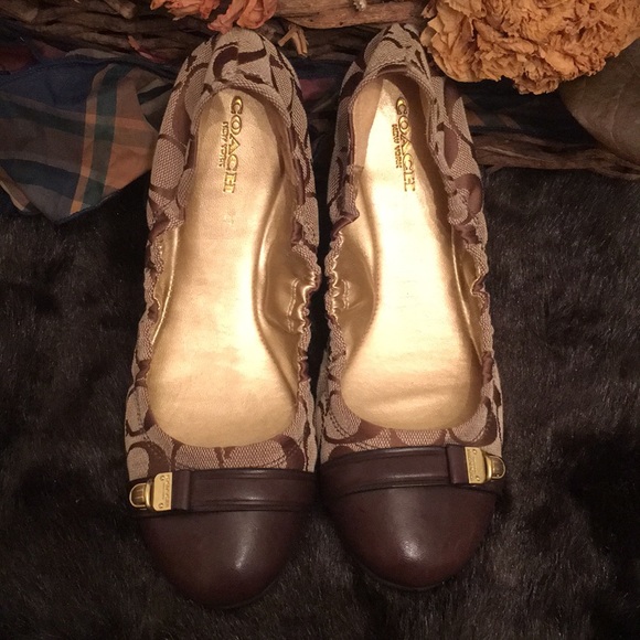 Coach Shoes - 🦊 Coach Delphine ballet flats.